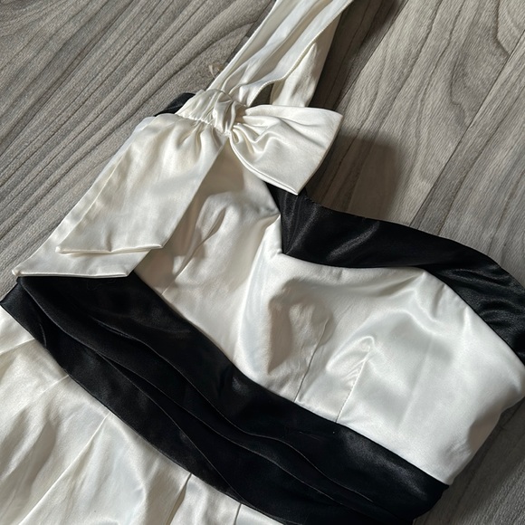 NWT Ivory One Shoulder Dress - Picture 4 of 5